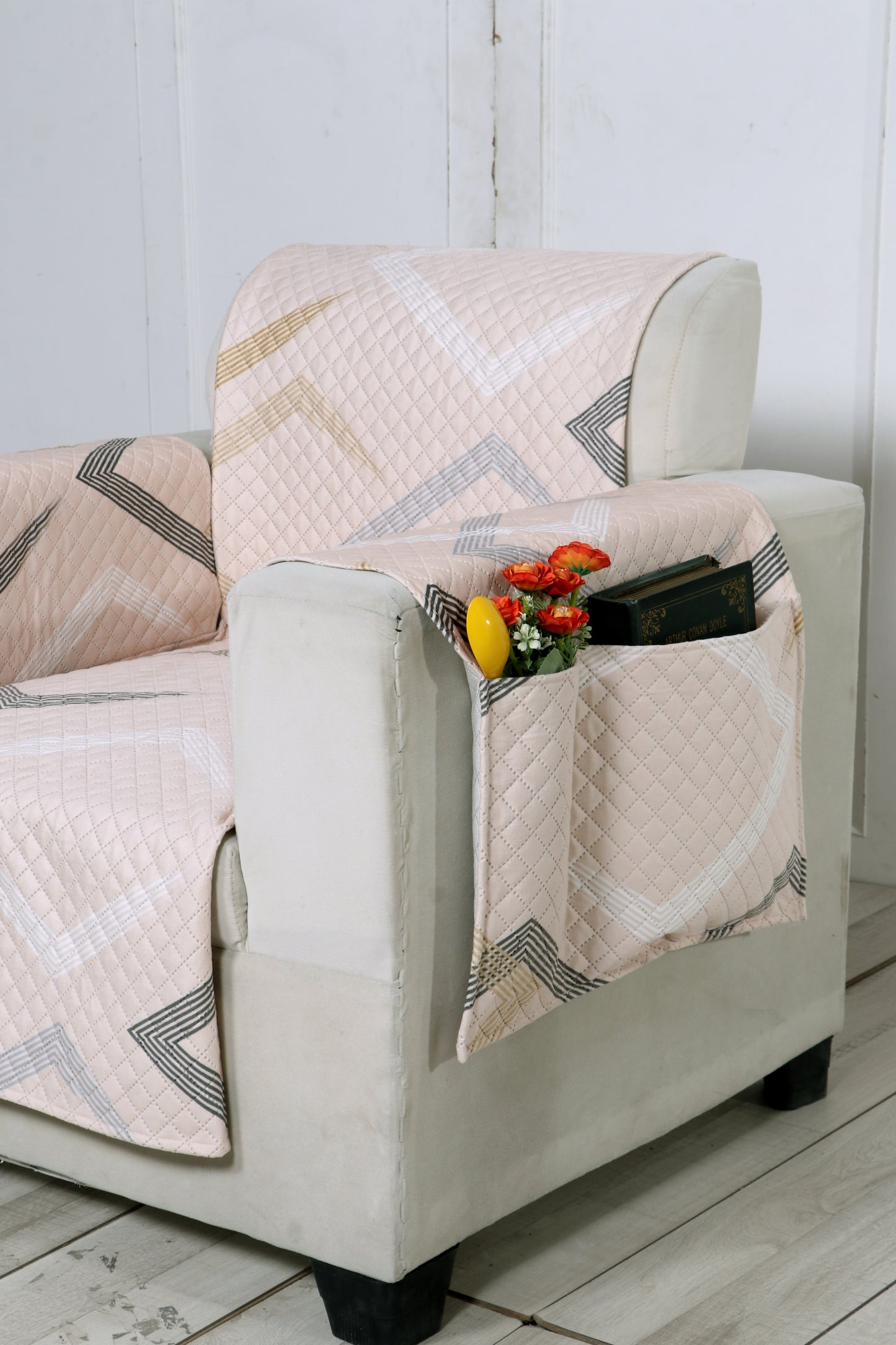 FABRIGAANZA Quilted Sofa Cover | Premium Armchair Protector with Anti-Slip Backing and Side Pockets, Soft & Washable Fabric | Ideal for Homes with Pets, Kids, Daily Use - Beige Abstract